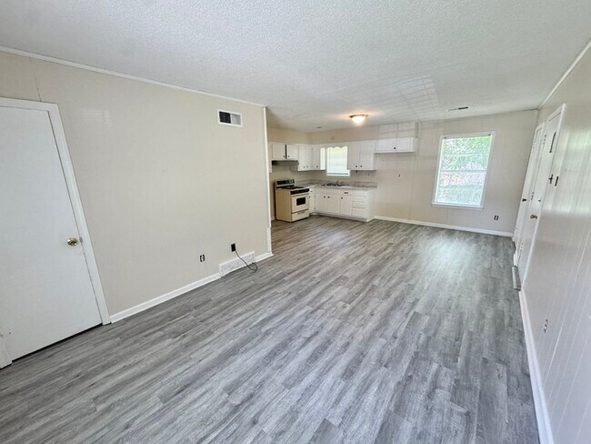 Building Photo - 3720 S Ridge Ave