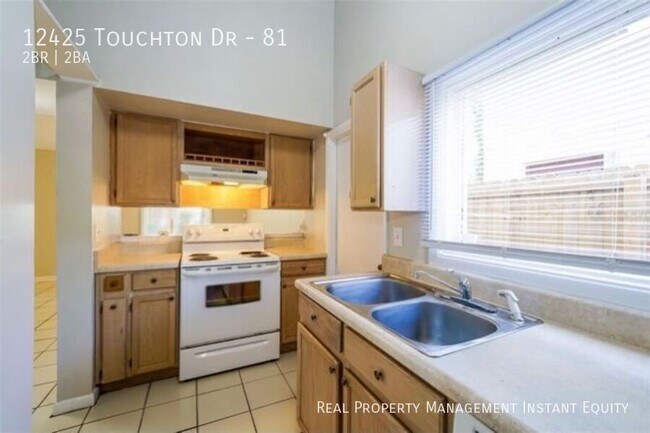 Foto del edificio - 12425 Touchton Dr