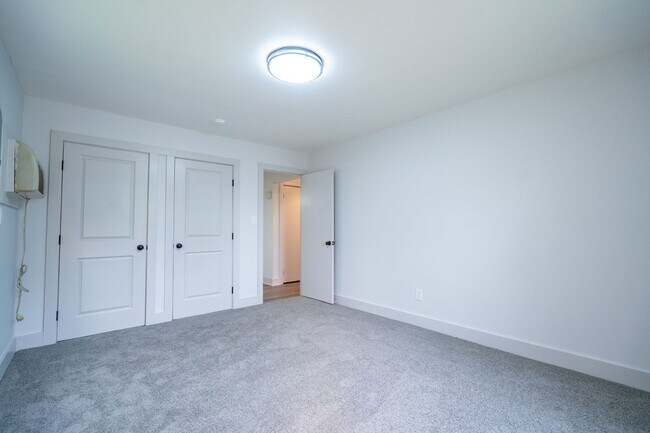 Foto del edificio - 139 E Butler Ave