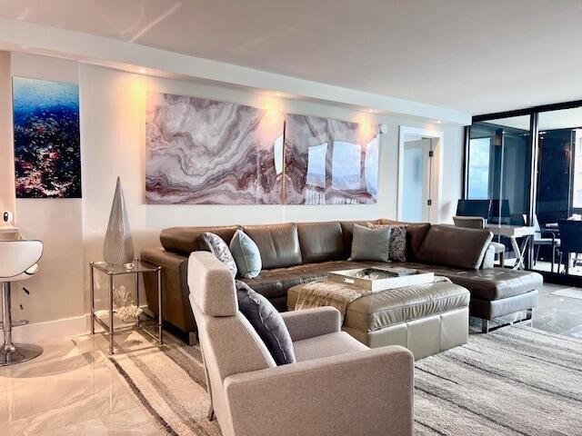 Foto del edificio - 5380 N Ocean Dr