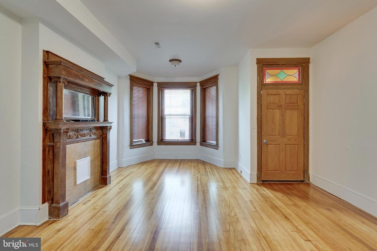 33 R St NE, Washington, DC 20002 Townhome Rentals in Washington DC