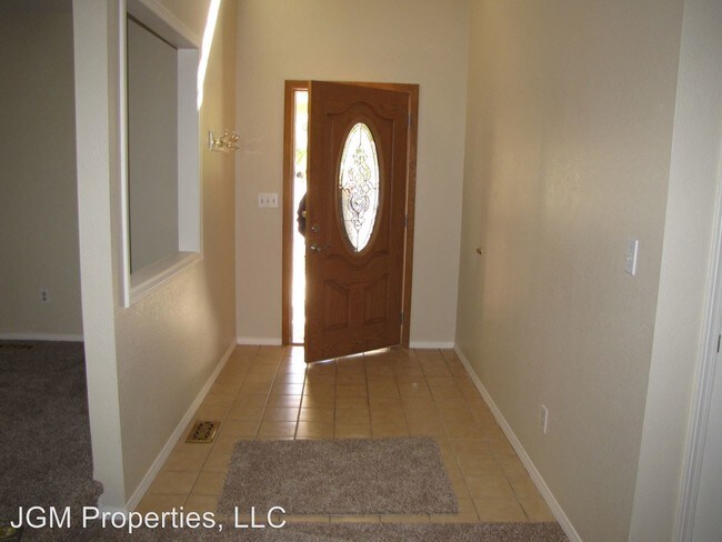 Building Photo - 3640 Hickory Hill Dr