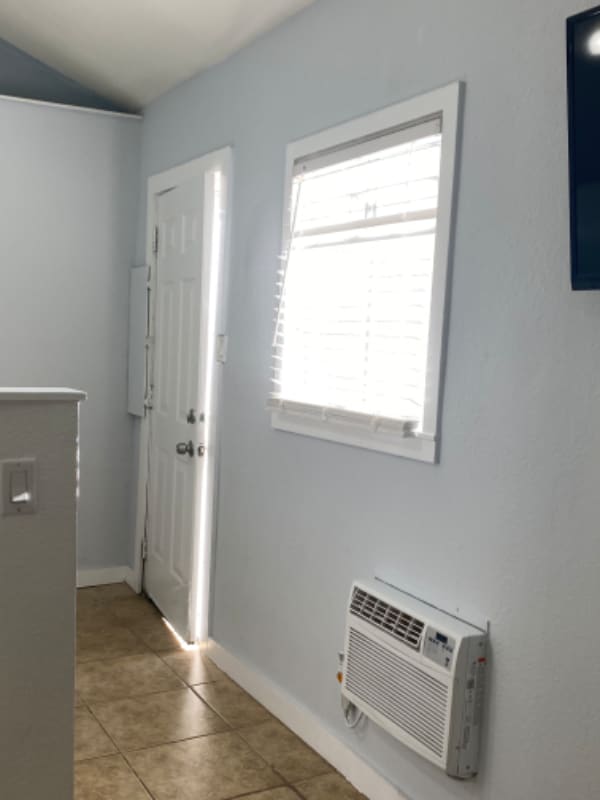 Foto del edificio - 16241 Ceres Ave