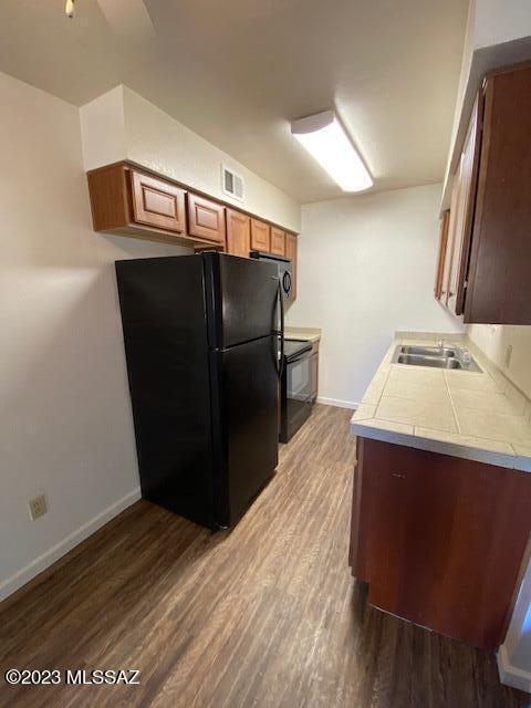 Building Photo - 1810 E Blacklidge Dr