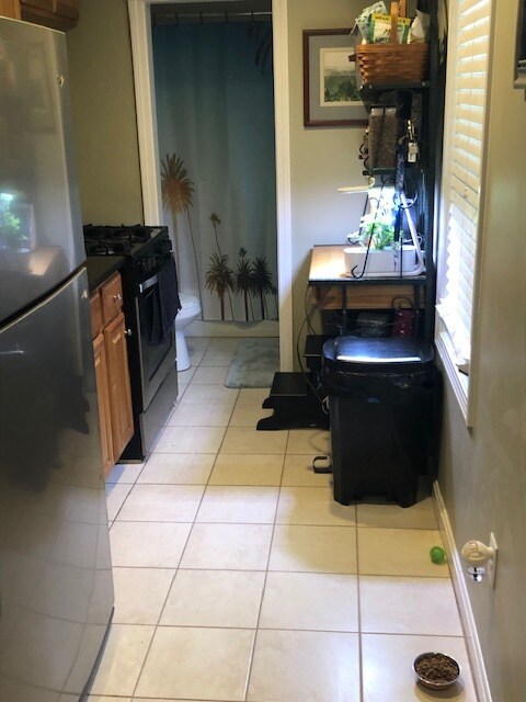 Foto del edificio - 80 Warren Ave