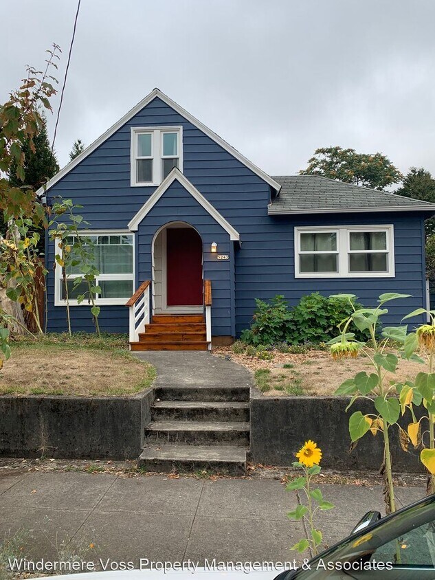 Foto principal - 2 br, 1 bath House - 5243 NE 23rd Avenue