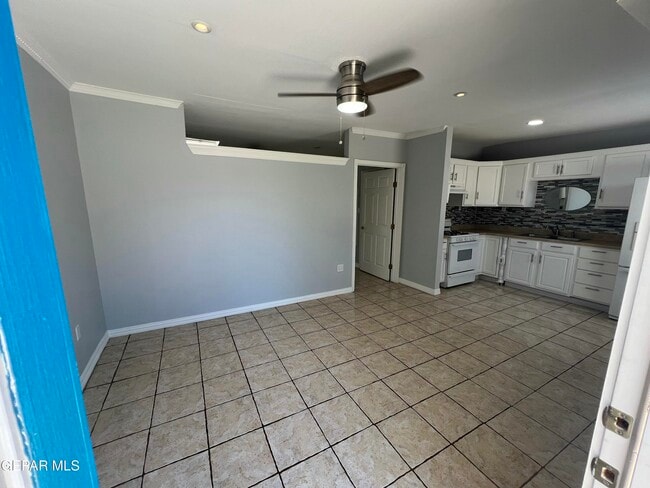 Building Photo - 3115 Hamilton Ave