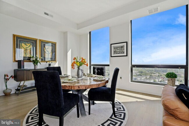 Foto del edificio - 1650 Silver Hill Dr