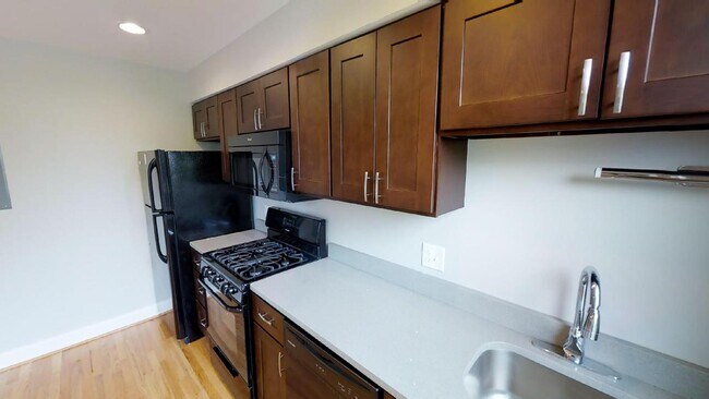 Building Photo - 3126 Guilford Ave