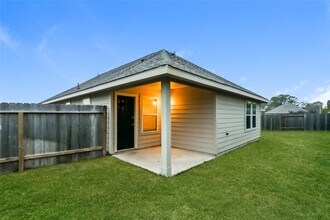 Building Photo - 8814 J C Oaks Cir