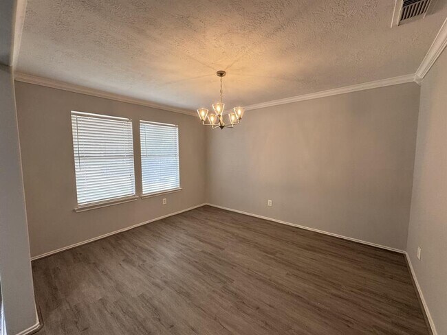 Building Photo - 1402 Grand Prince Ln