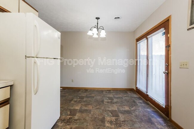 Foto del edificio - 537 Scott County Rd