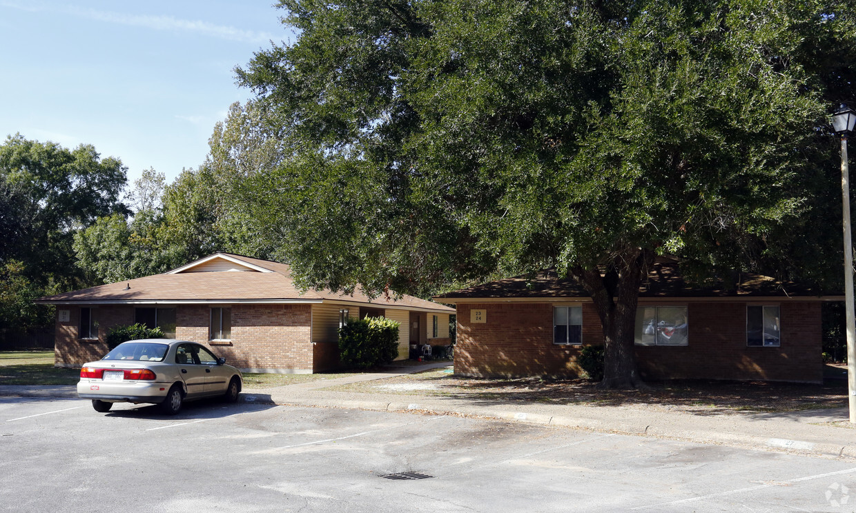 Building Photo - Daugherty Road Apartments