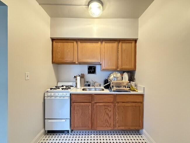 Building Photo - 4509 N Ashland Ave