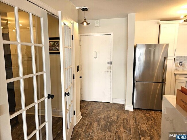 Foto del edificio - 1203 River Rd