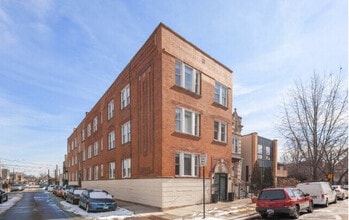Building Photo - 3051 W Medill Ave