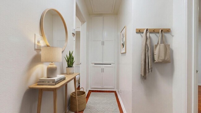 Foto del edificio - 9024 Reading Ave