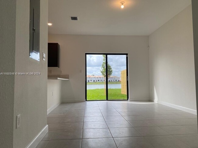 Foto del edificio - 10133 SW 228th Ter