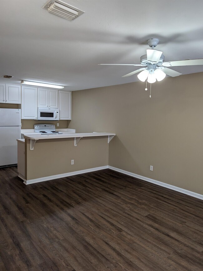 Foto del edificio - 4250 Augustus Oak Ct
