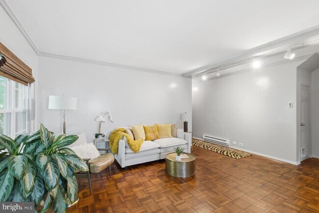 Foto del edificio - 3712 Valley Dr