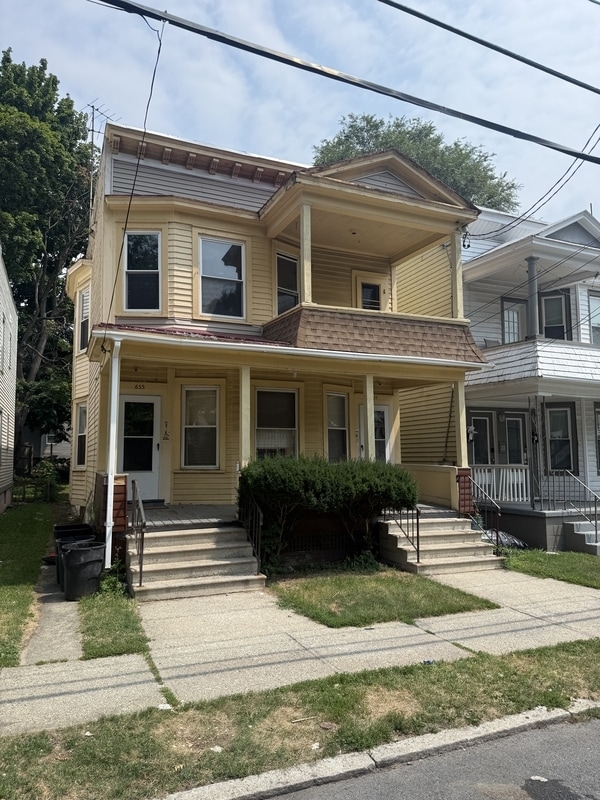 Building Photo - 635 Myrtle Ave