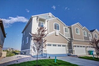Building Photo - 697 S 1803 W