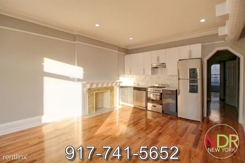 Primary Photo - 3 br, 1 bath Apartment - 227 Washington Ave