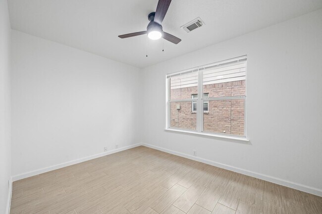 Building Photo - 4806 Dark Canyon Ct