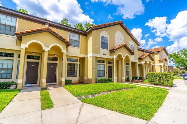 Building Photo - 6007 Scotchwood Glen