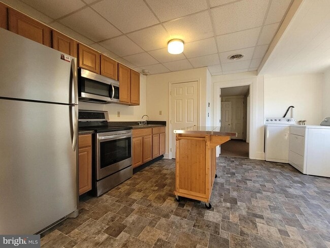 Building Photo - 409 N Washington St