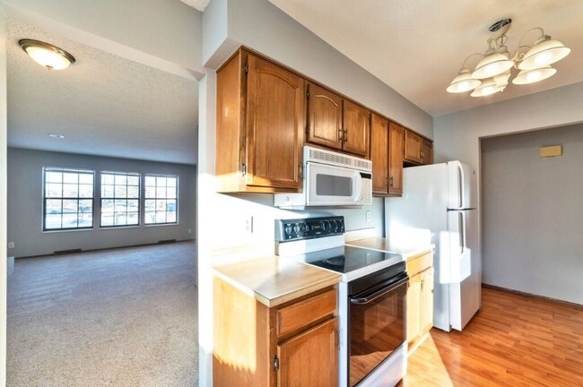 Building Photo - 6450 Newcombe Ct