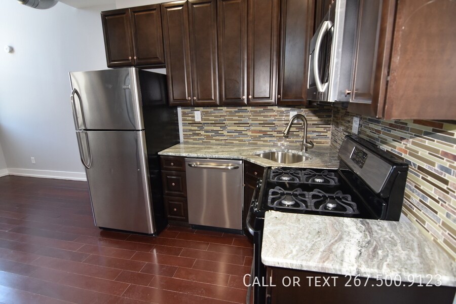 Foto principal - 1236 E Columbia Ave