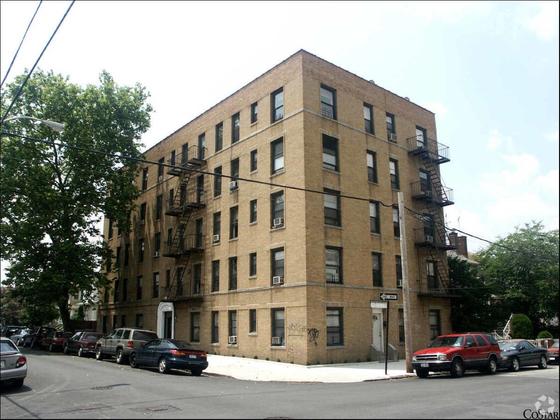 1649 Edison Avenue - The Edison