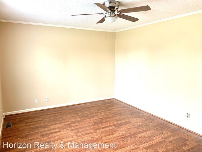 Building Photo - 3 br, 1.5 bath House - 3396 Minor Drive