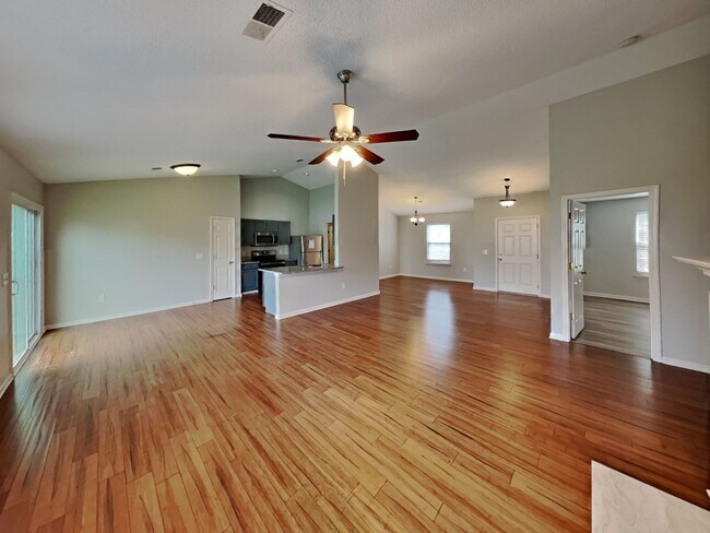 Foto del edificio - 3320 Arbor Pointe Dr
