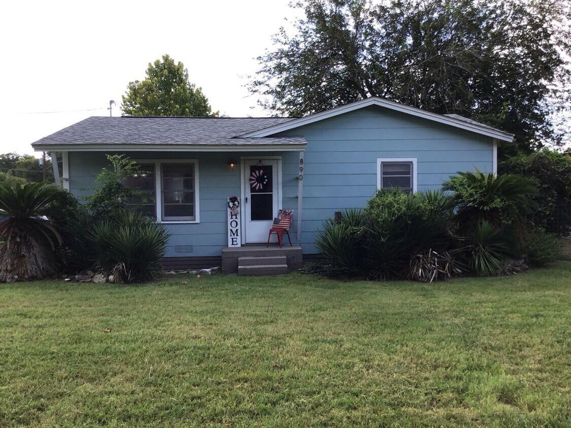 Foto principal - 2/1 House With a Detached Garage / Garage ...