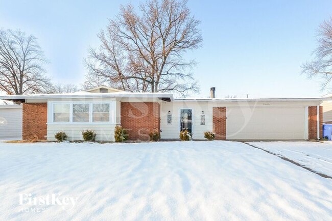 Building Photo - 1465 Aintree Dr