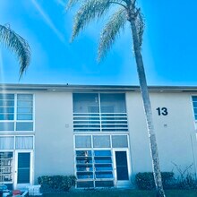 Building Photo - 13 Lake Vista Trail