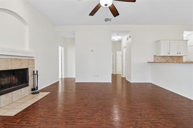 Building Photo - 9937 Tanglebrush Dr