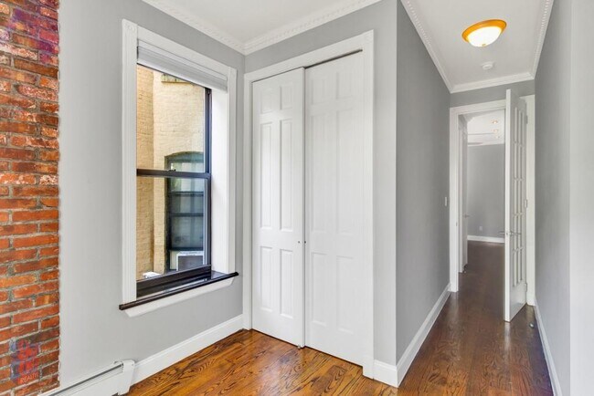 Photo - 15 W 103rd St Apartment
