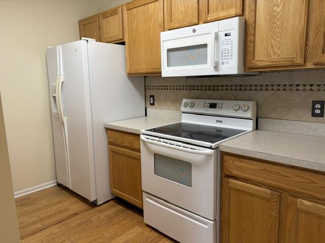 Building Photo - 2736 S Knightsbridge Cir