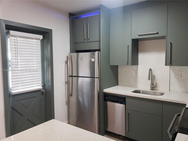 Building Photo - 1301 Sylvania Blvd