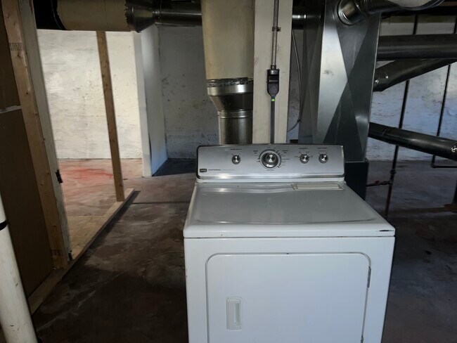 Foto del edificio - 835 Easton St