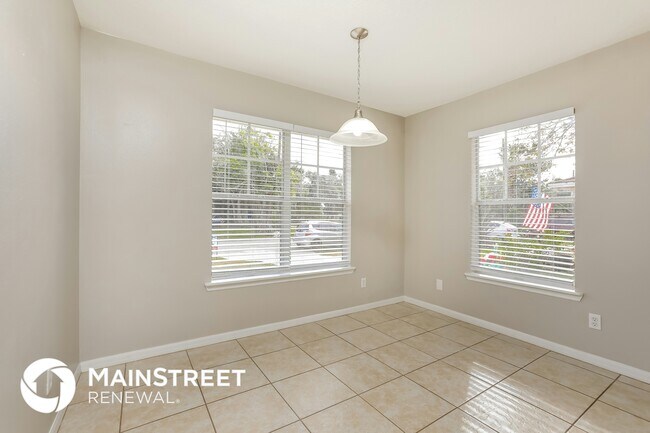 Building Photo - 376 Chinaberry Ave