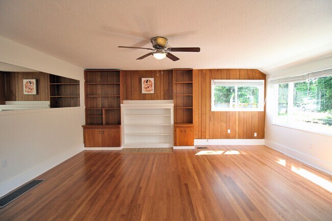 Foto del edificio - 6805 NE Prescott St