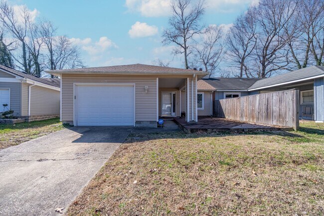 Foto del edificio - 4421 Smokey Lake Dr