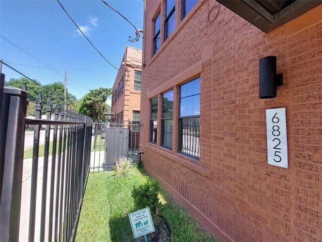 Building Photo - 6825 Avenue C