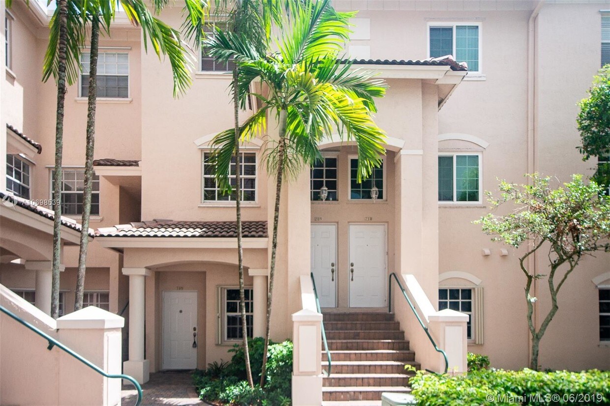 5640 NW 115th Ct Unit 105, Doral, FL 33178 Condo for Rent in Doral