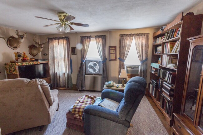 Foto del edificio - 29 S Factory St