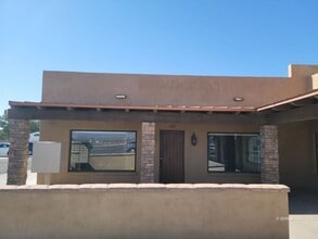 Building Photo - 1491 W Thatcher Blvd
